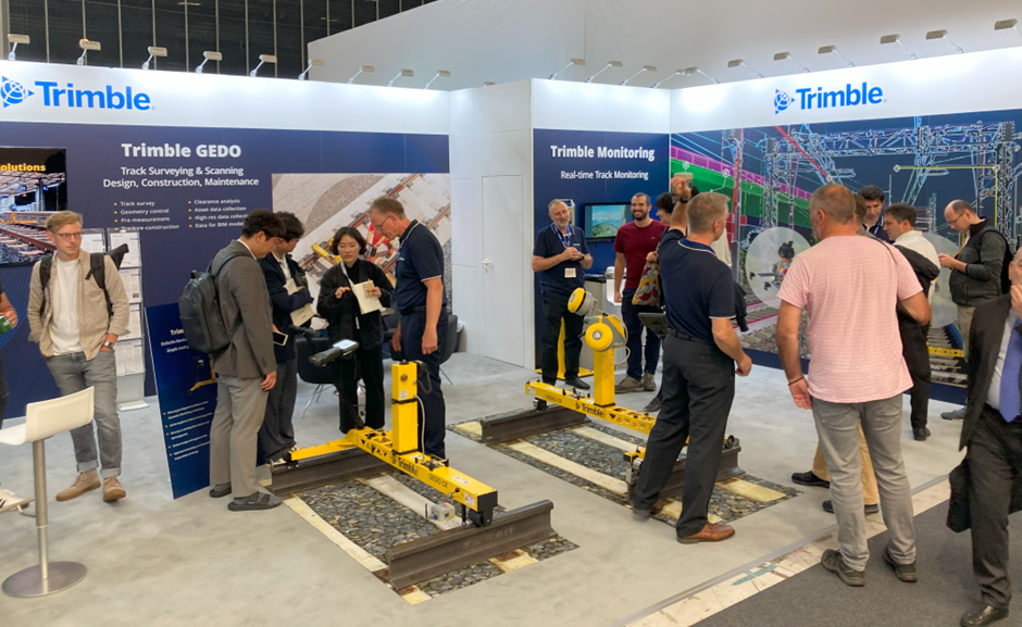 Abbildung 1: Messestand InnoTrans 2024